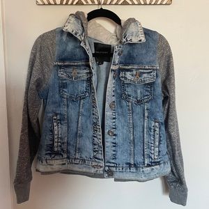 Women’s Jean Jacket
